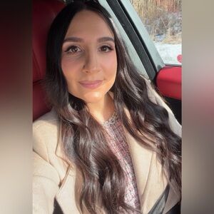 Meet your Posher, Melissa